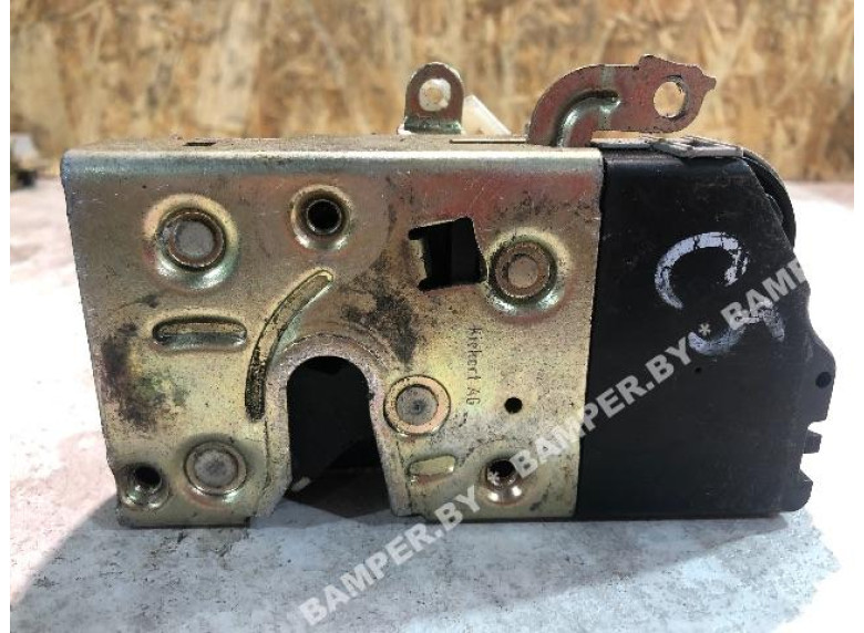 Замок двери передней левой к Citroen C5, 2005г.