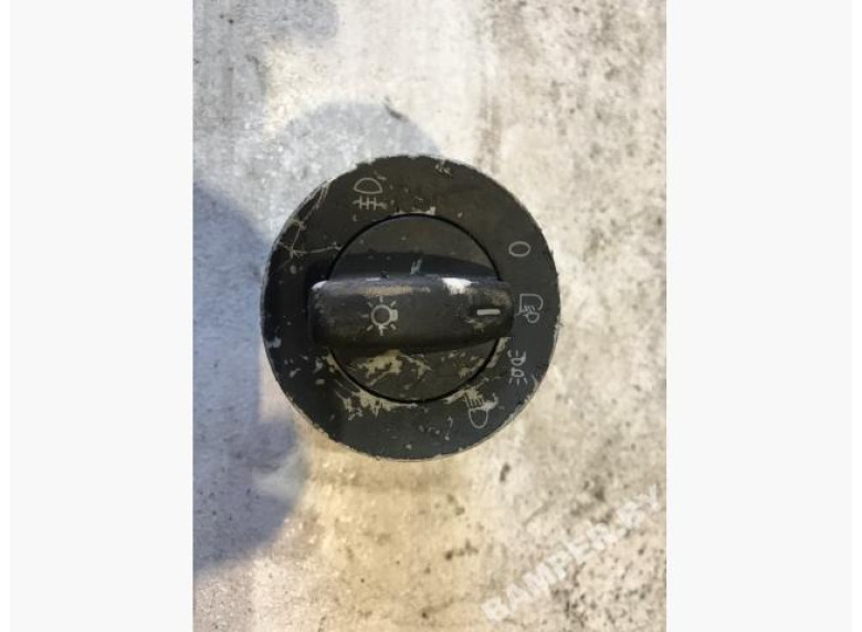 Переключатель света к Volkswagen Golf, 2004г.