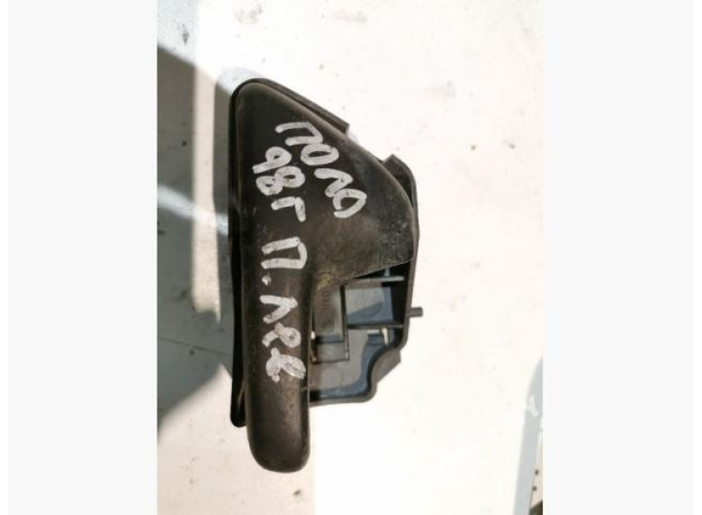 Ручка внутренняя передняя левая к Volkswagen Polo, 1998г.