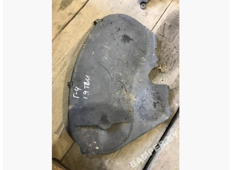 Защита (кожух) ремня ГРМ к Volkswagen Golf, 1996г.