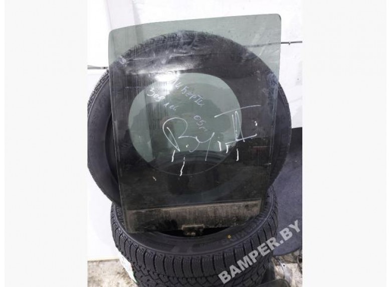 Стекло двери задней левой к Jeep Liberty