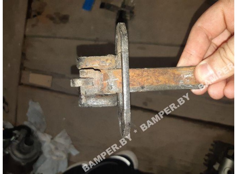 Ограничитель открывания двери к Volkswagen Caddy