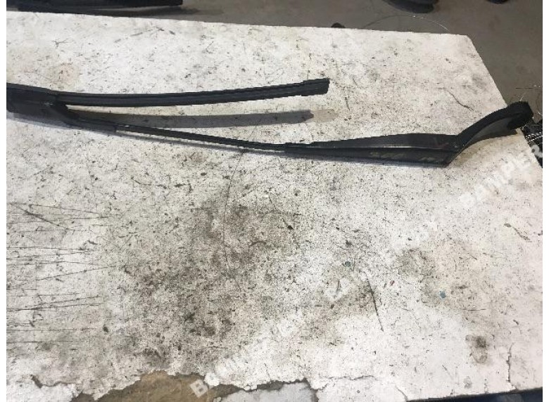 Щеткодержатель (поводок стеклоочистителя, дворник) к Peugeot 308