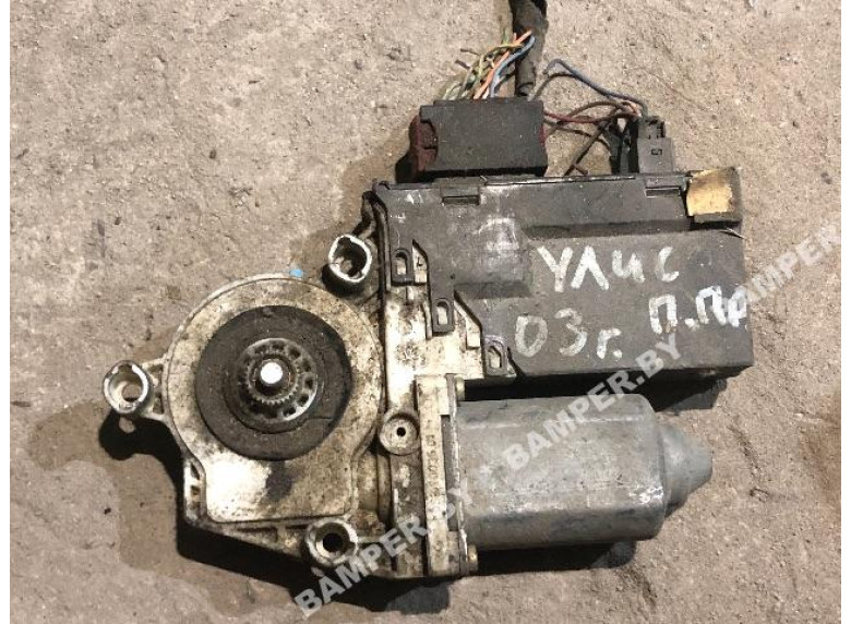 Моторчик стеклоподъемника передний правый к Fiat Ulysse, 2003г.