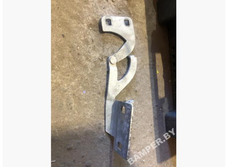 Петля капота правая к Citroen Berlingo, 2000г.