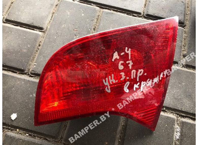 Фонарь крышки багажника правый к Audi A4, 2005г.