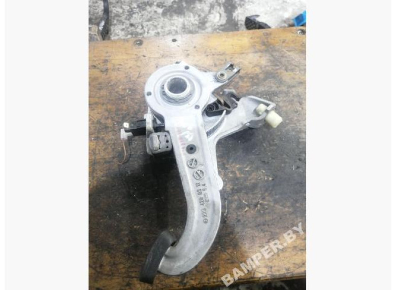 Рычаг ручного тормоза (ручника) к Mercedes S W220, 2002г.