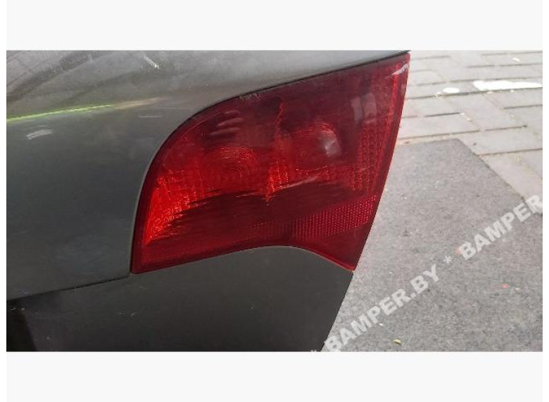 Фонарь крышки багажника правый к Audi A4, 2005г.