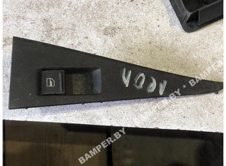 Кнопка стеклоподъемника к Seat Leon