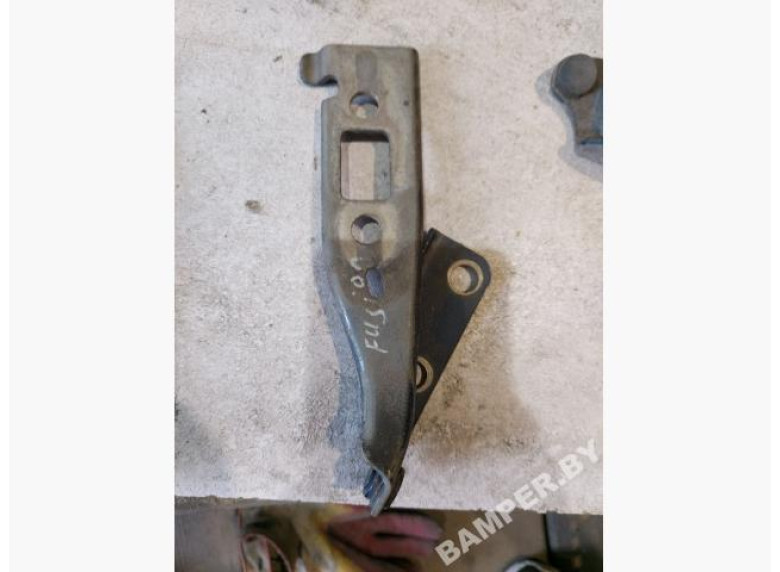 Петля капота правая к Ford Fusion, 2005г.