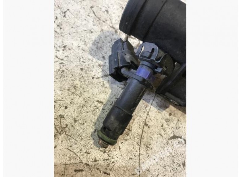 Форсунка к Peugeot 307