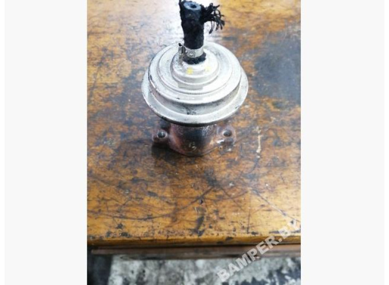 Клапан EGR к Volkswagen Passat, 1995г.