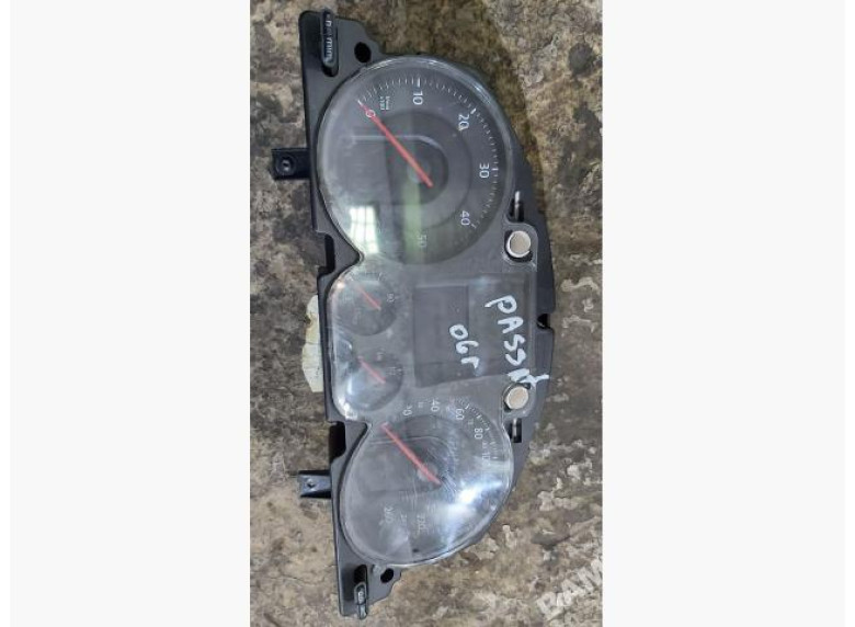 Щиток приборов (приборная панель) к Volkswagen Passat, 2007г.