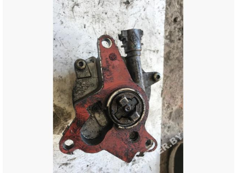 Насос вакуумный к Renault Laguna, 2008г.