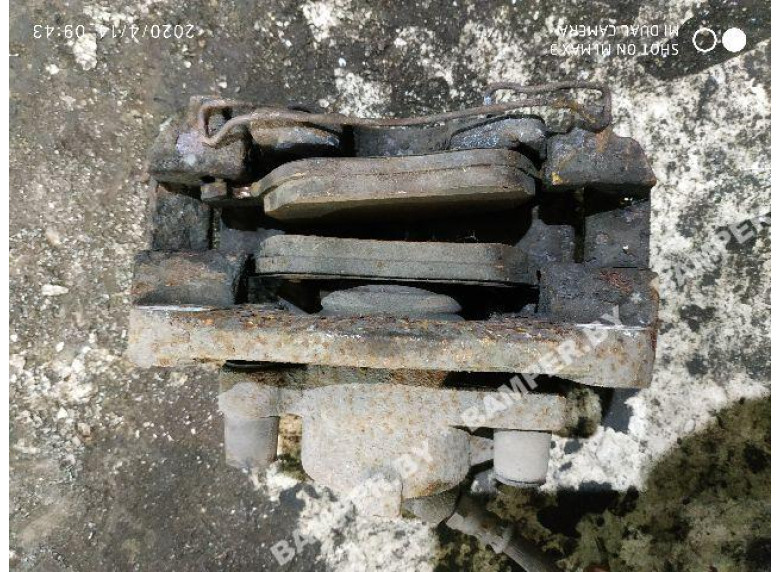 Суппорт передний левый к Renault Megane, 2005г.