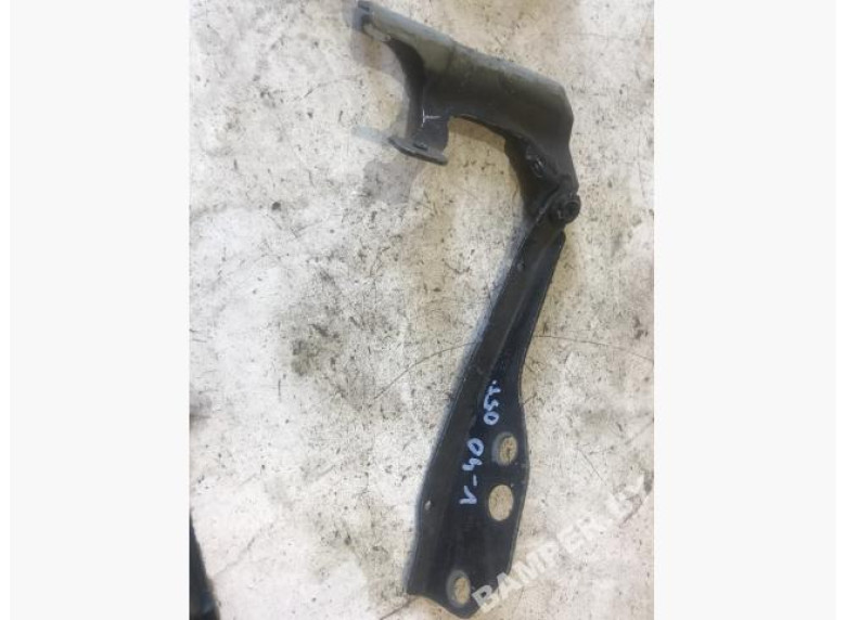 Петля капота левая к Volvo V40, 2005г.