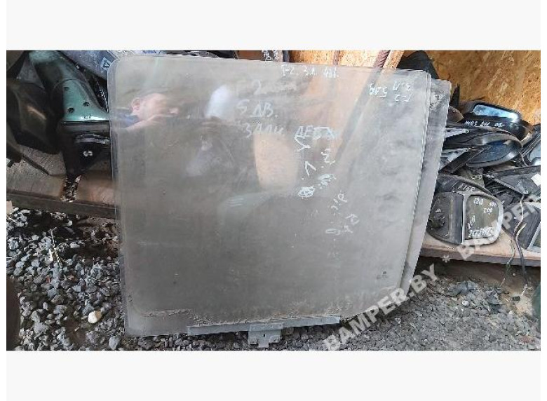 Стекло двери задней левой к Volkswagen Golf, 1991г.