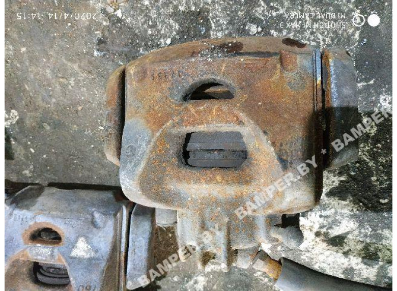 Суппорт передний правый к Citroen Berlingo, 2009г.