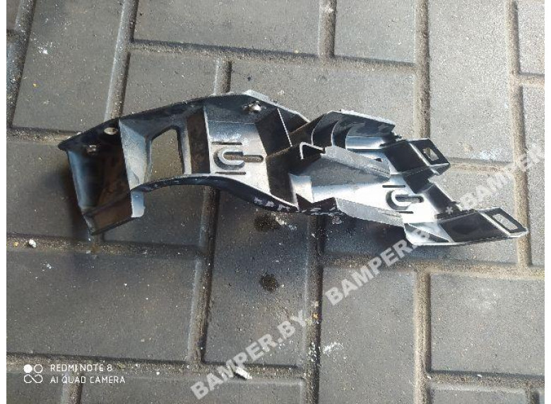 Кронштейн крепления бампера к Volkswagen Golf, 2003г.