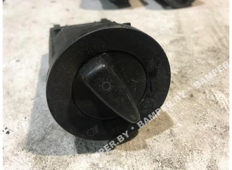 Переключатель света к Volkswagen Passat, 2000г.