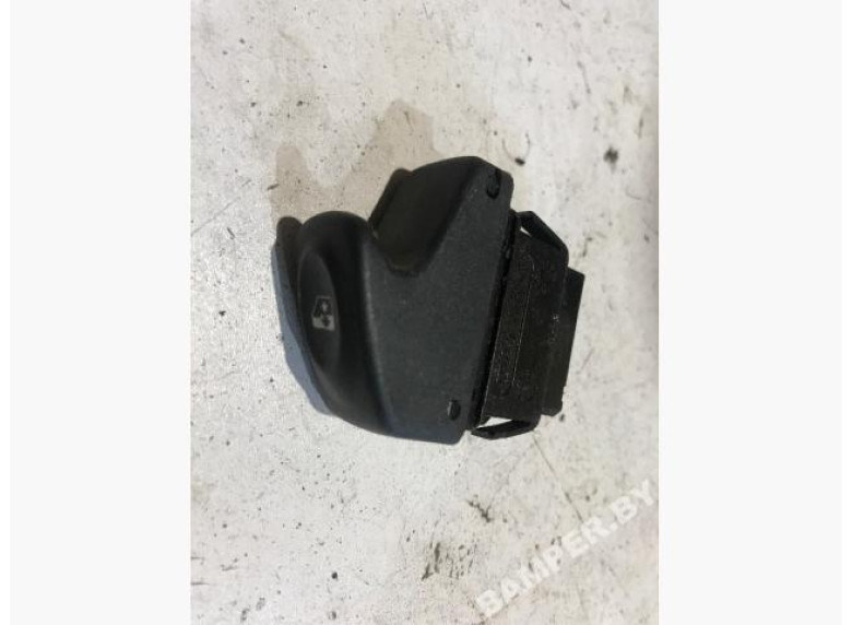Кнопка стеклоподъемника к Renault Scenic, 2000г.