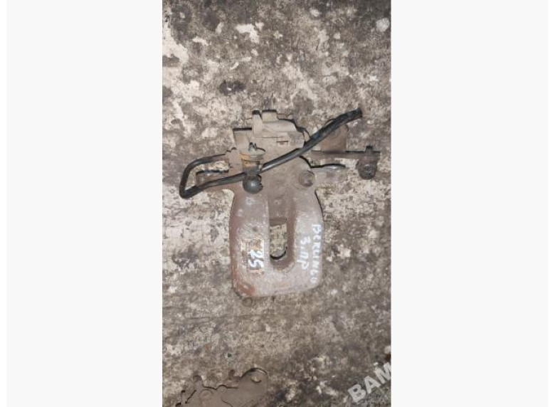 Суппорт задний правый к Citroen Berlingo, 2006г.