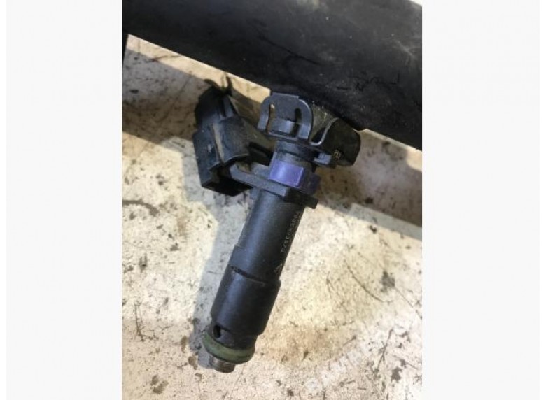 Форсунка к Peugeot 307