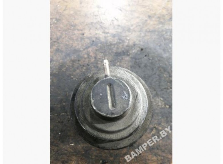 Клапан EGR к Mitsubishi Carisma