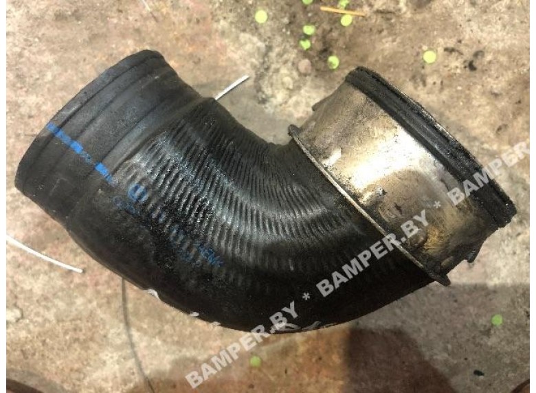 Патрубок интеркулера к Audi A4