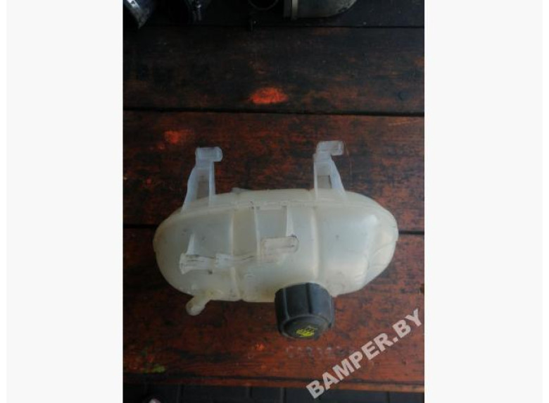 Бачок расширительный к Renault Kangoo, 2014г.