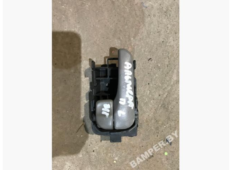 Ручка внутренняя передняя левая к Nissan Almera, 2001г.