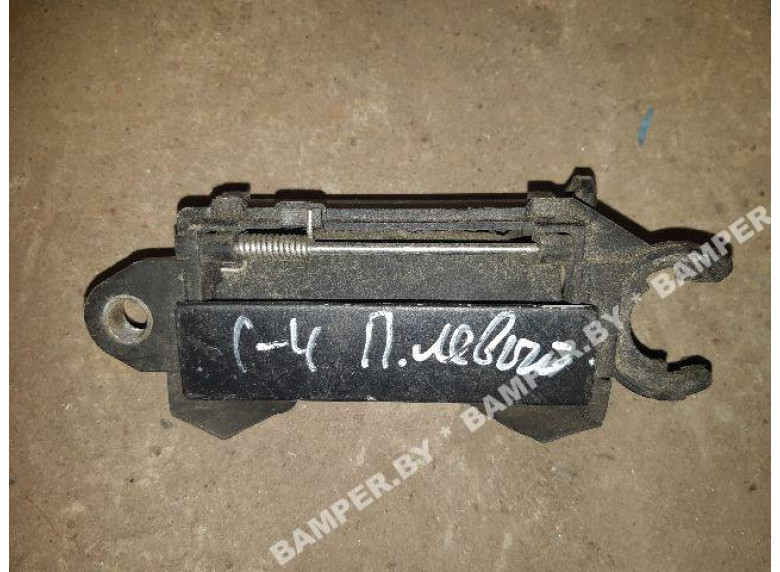 Ручка наружная передняя левая к Audi A6, 1995г.