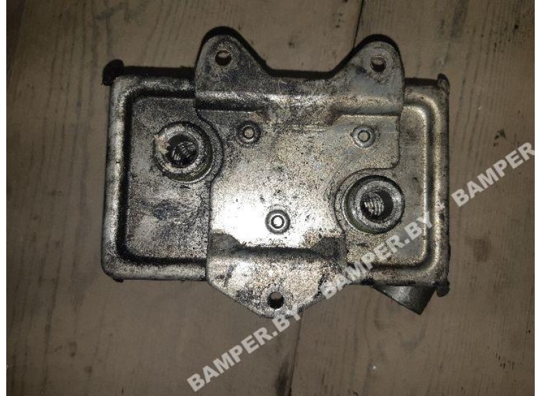 Теплообменник масляного фильтра к Mercedes E W210