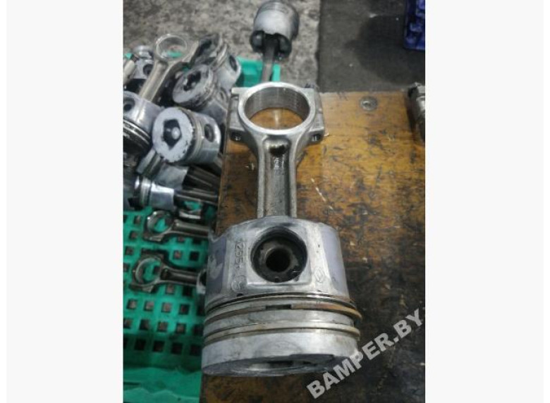 Поршень к Renault Espace, 2006г.