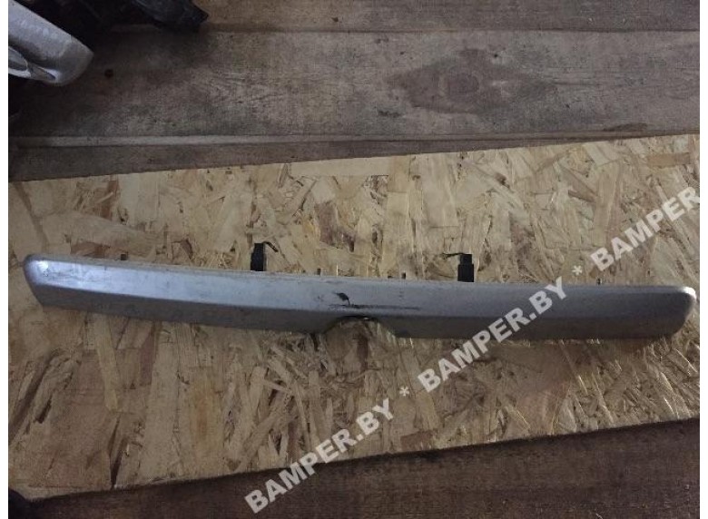 Накладка подсветки номера к Opel Astra