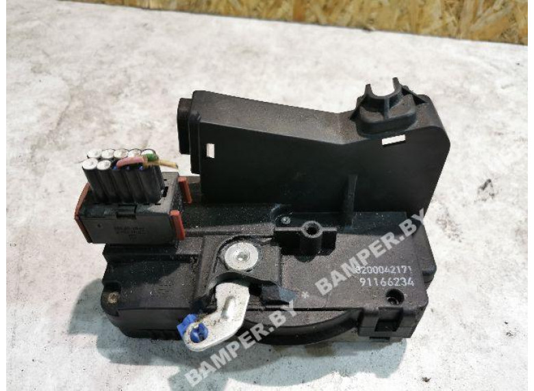 Замок двери передней правой к Renault Trafic, 2007г.