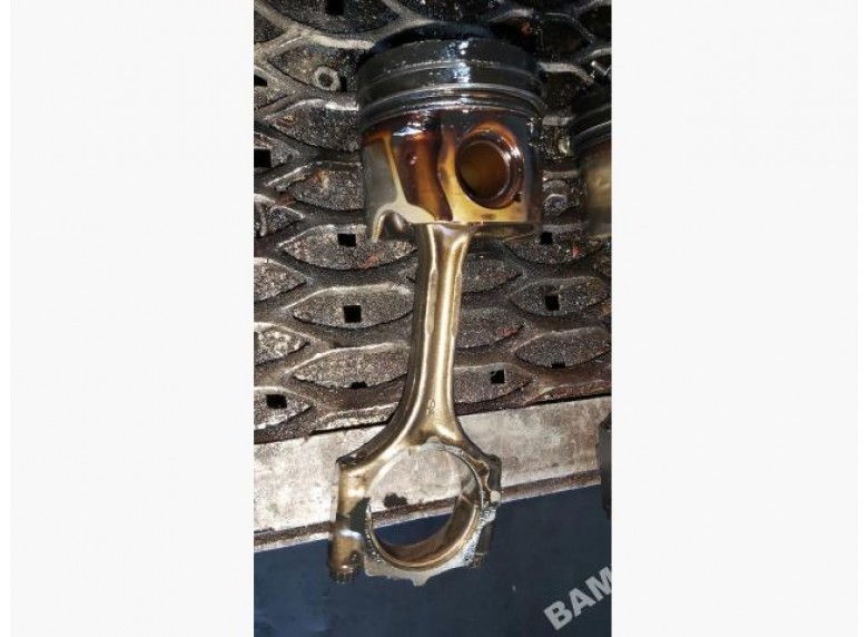 Шатун к Toyota Yaris