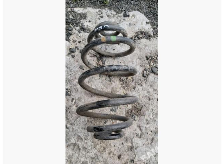 Пружина задняя к Volkswagen Passat, 1998г.