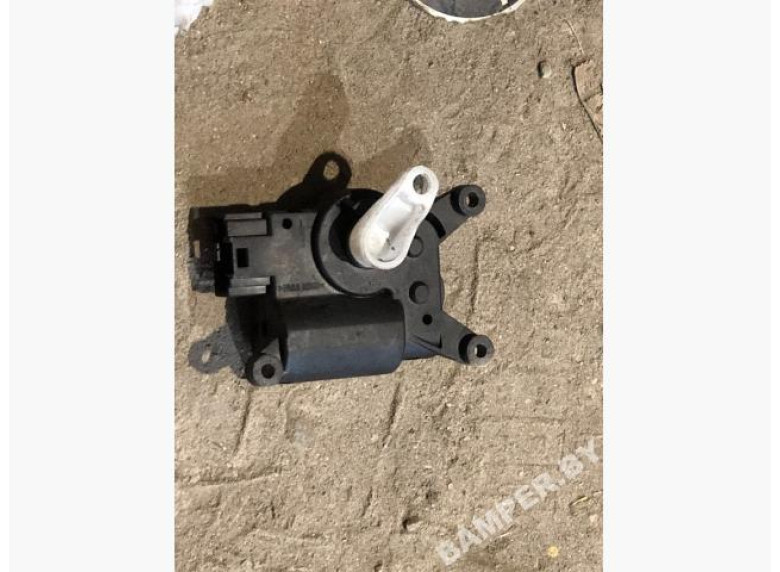 Моторчик заслонки печки к Citroen Berlingo, 2008г.