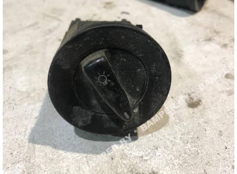 Переключатель света к Volkswagen Passat, 2000г.