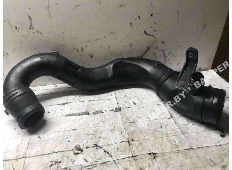 Патрубок интеркулера к Volkswagen Golf, 1998г.