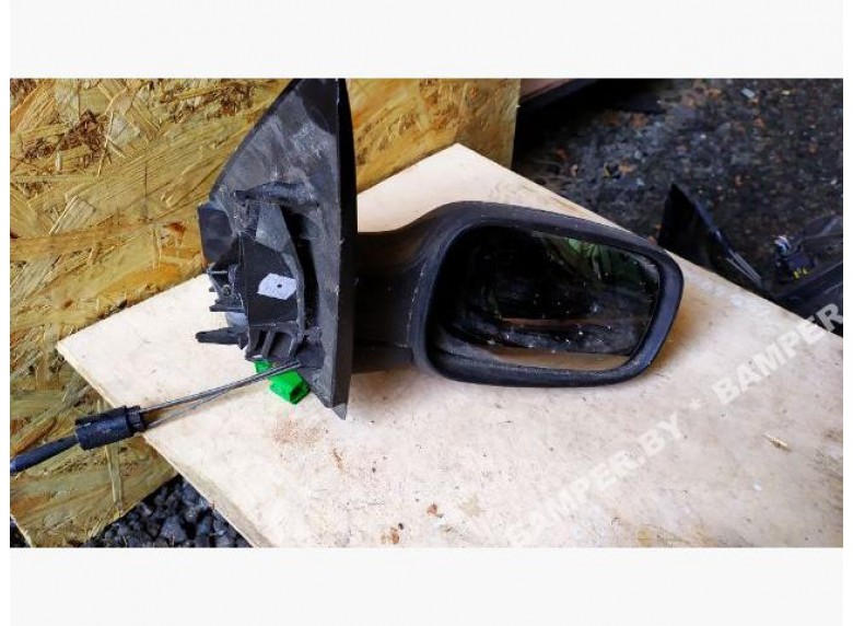 Зеркало наружное правое к Renault Megane
