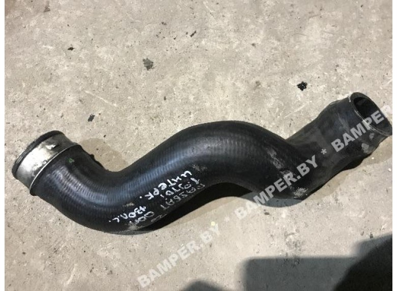 Патрубок интеркулера к Volkswagen Passat