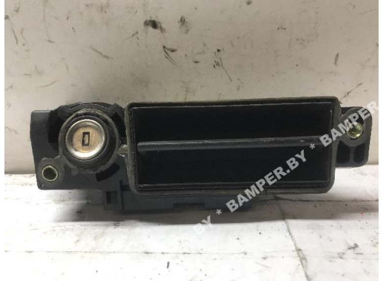 Ручка крышки багажника к Mercedes C W203, 2004г.