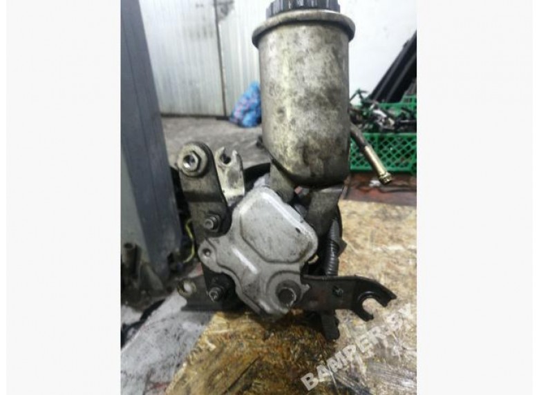 Насос гидроусилителя руля к Toyota Yaris