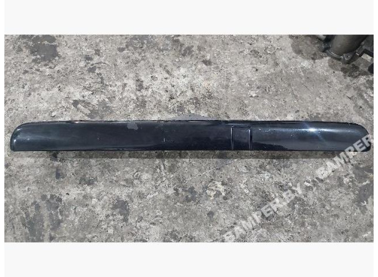 Накладка подсветки номера к Volvo V70, 2000г.