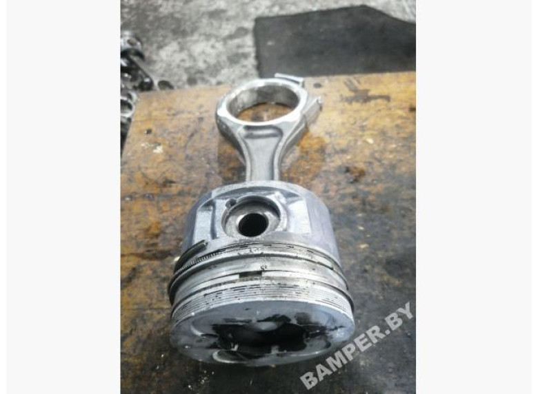 Поршень к Opel Signum, 2003г.