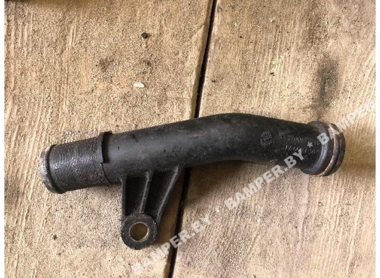 Трубка охлаждающей жидкости пластиковая к Renault Kangoo, 2001г.