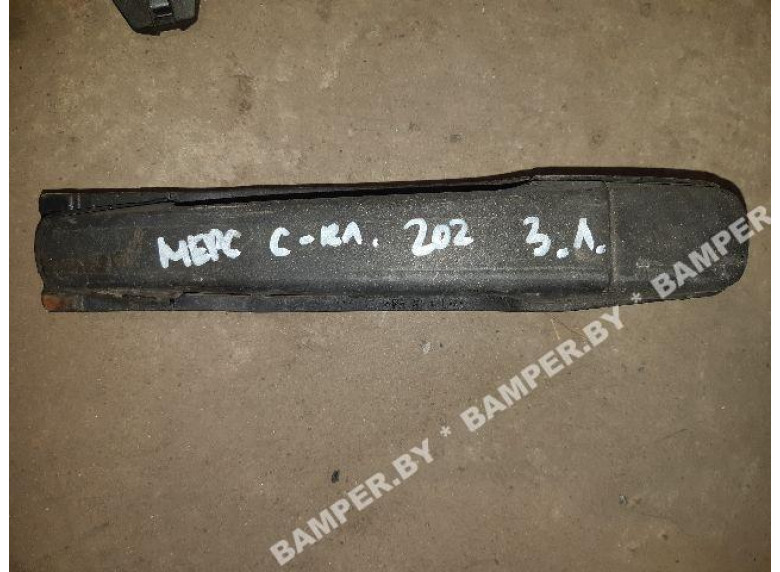 Ручка наружная задняя левая к Mercedes C W202, 2000г.