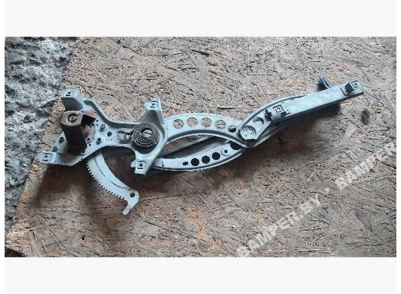 Стеклоподъемник передний правый к Volkswagen Passat